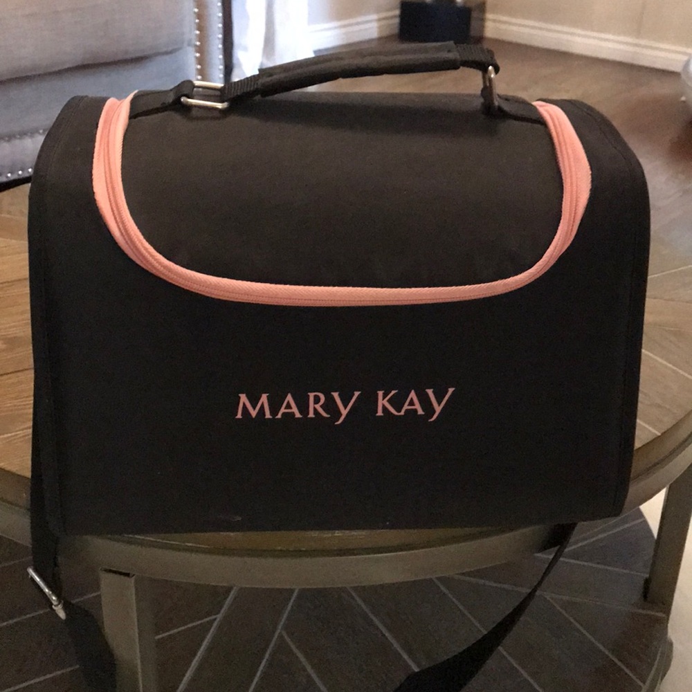 Mary Kay carry all bag